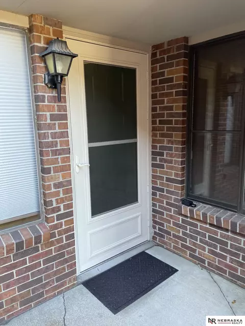 5815 Otoe St, Lincoln, NE 68506