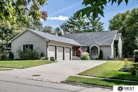 1825 Saybrook Ln, Lincoln, NE 68512