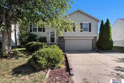 7133 S 176th Ave, Omaha, NE 68136