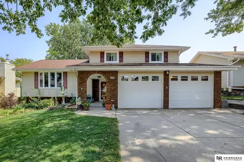 12903 S 29th Ave, Bellevue, NE 68123
