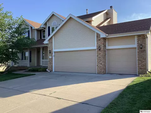 6122 S 160 St, Omaha, NE 68135