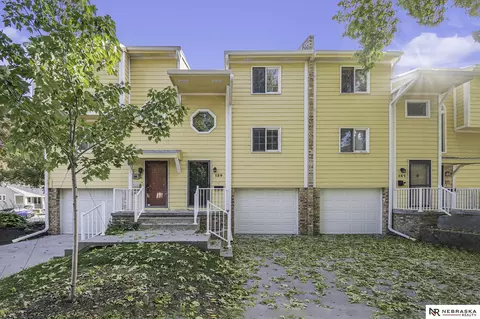 139 N 38th Ave, Omaha, NE 68131