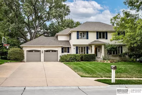12416 Farnam St, Omaha, NE 68154