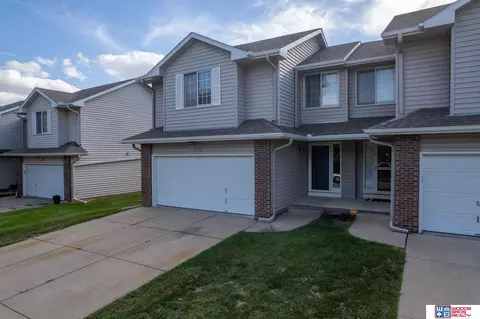 7016 S 154th St, Omaha, NE 68138