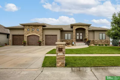 3910 N 265th Ct, Valley, NE 68064