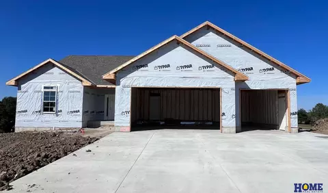 423 Woodsage Rd, Seward, NE 68434