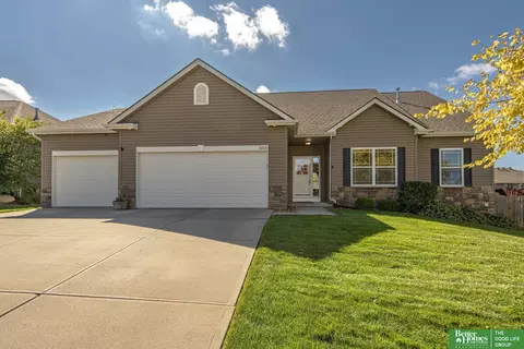 21321 Lincoln Blvd, Gretna, NE 68028