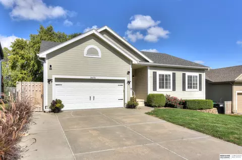 14470 Grand Ave, Omaha, NE 68116
