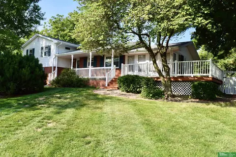 2254 S 84 St, Omaha, NE 68124