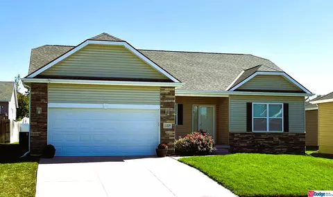 11329 S 173 Ave, Gretna, NE 68028