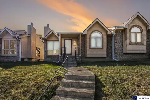 12804 S 28 Ave, Bellevue, NE 68123