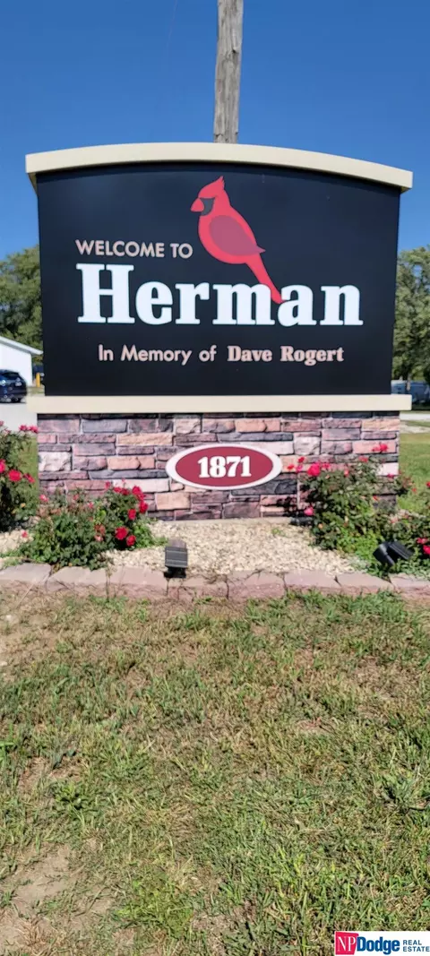 7 West St, Herman, NE 68029
