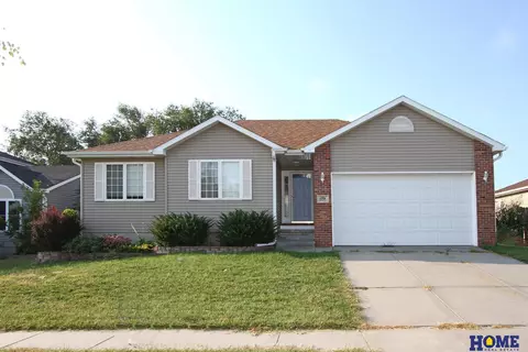 1701 Morton St, Lincoln, NE 68521
