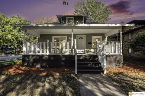 2958 N 54 St, Lincoln, NE 68504