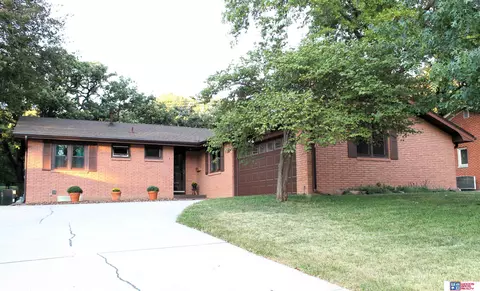 2330 Park Ln, Nebraska City, NE 68410