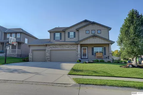 16397 Mormon St, Bennington, NE 68007