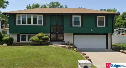5813 Fort St, Omaha, NE 68104