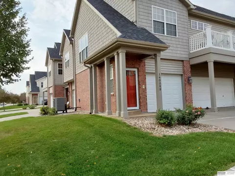 14008 Tregaron Ridge Ave #B, Bellevue, NE 68123