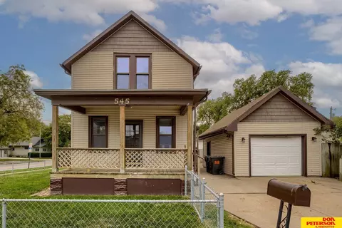 545 E 16th St, Fremont, NE 68025