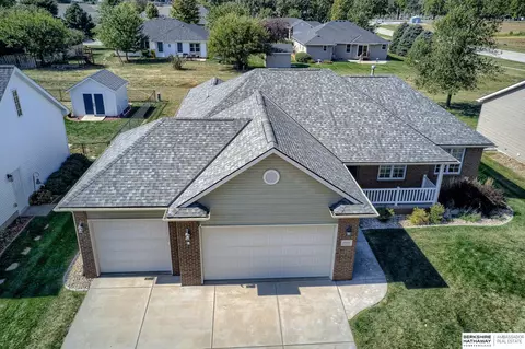10441 N 151st St, Waverly, NE 68462