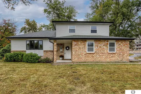 3323 Coffey Ave, Bellevue, NE 68123