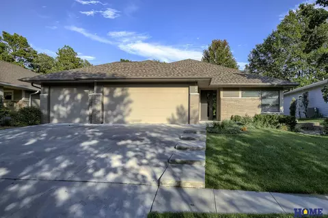 4626 S 80th St, Lincoln, NE 68516