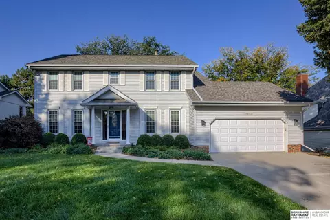 6608 S 107 St, Omaha, NE 68127