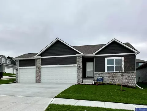 5502 N 178 St, Omaha, NE 68116