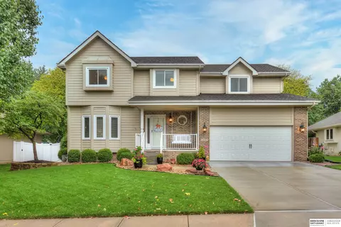 2432 N 147 St, Omaha, NE 68116