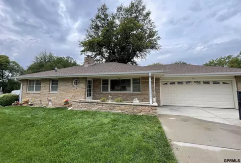 3114 S 108 St, Omaha, NE 68144