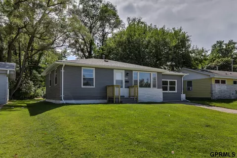 4435 Redick Ave, Omaha, NE 68112