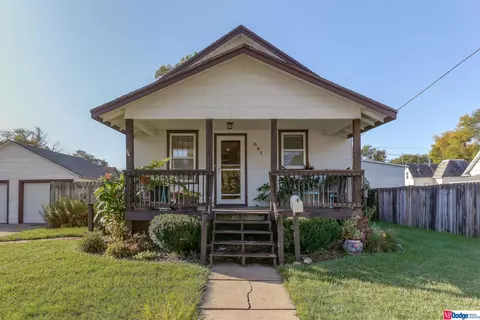 541 E 16 St, Fremont, NE 68025