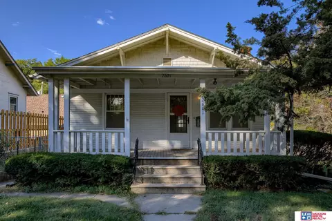 2601 S 14th St, Lincoln, NE 68502