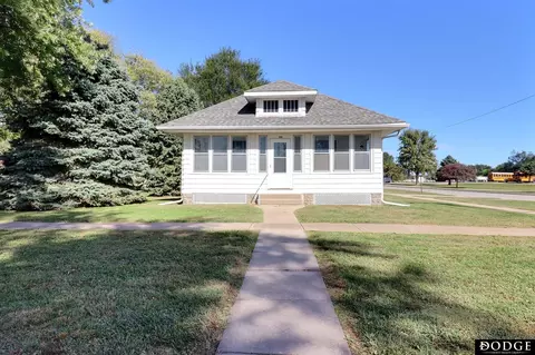 100 Elm St, Cedar Bluffs, NE 68015
