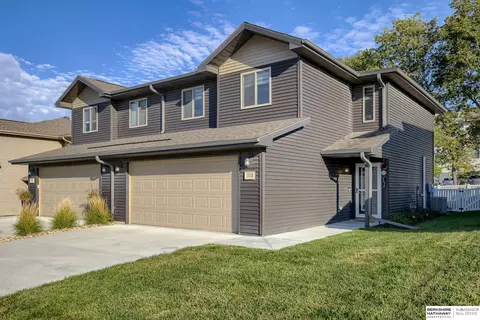 17018 Hawthorne Ave, Omaha, NE 68118