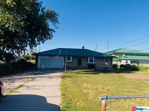 2816 State St, Omaha, NE 68112