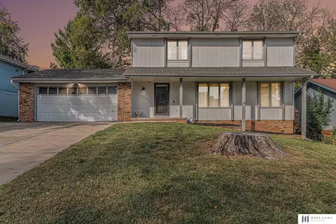 13010 S 30th St, Bellevue, NE 68123