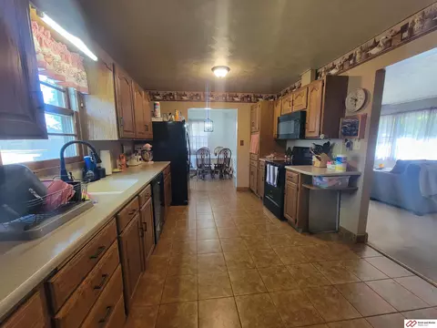 1724 Garfield St, Beatrice, NE 68310 photo 6