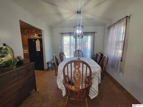 1724 Garfield St, Beatrice, NE 68310 photo 4
