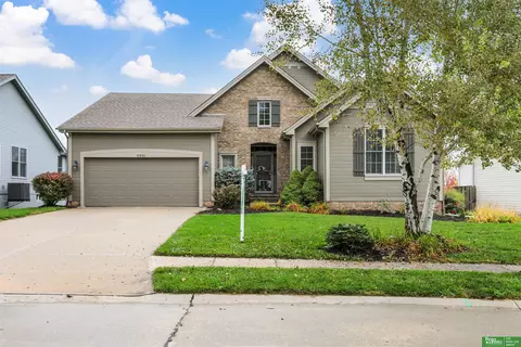 5531 N 150th St, Omaha, NE 68116