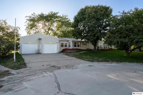 7506 N 285 Cir, Valley, NE 68064