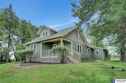 1086 I Rd, Palmyra, NE 68418