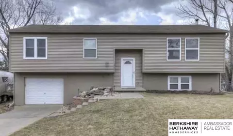 2412 N 190th Cir, Elkhorn, NE 68022