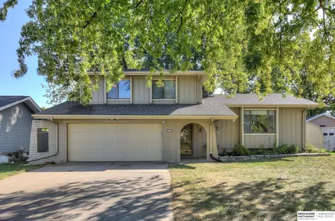 6111 S 140th Ave, Omaha, NE 68137