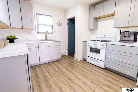 110 S 10th St, Tekamah, NE 68061