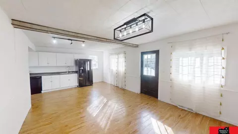 150 N Pine St, Dodge, NE 68633 photo 3