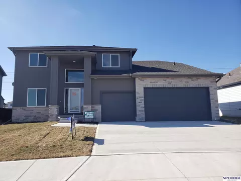 4602 N 186 St, Elkhorn, NE 68022