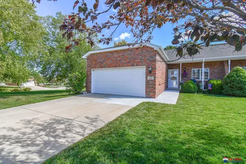 4702 S 85th Ct, Lincoln, NE 68526