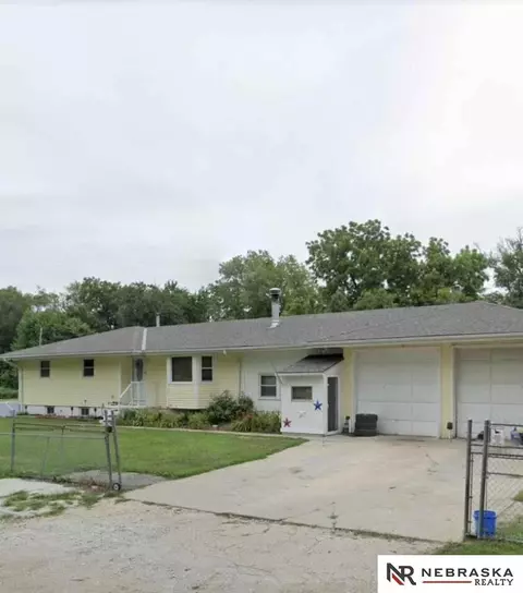 5317 N 5th St, Omaha, NE 68110