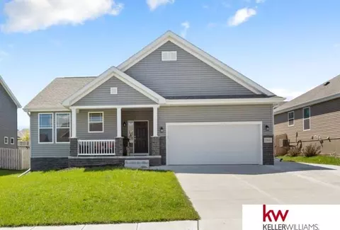 7840 S 184 St, Omaha, NE 68136